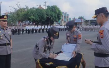 Kapolres Metro Pimpin Sertijab Kasat Lantas, Tongkat Komando Resmi Beralih ke AKP Tiara Kanchika