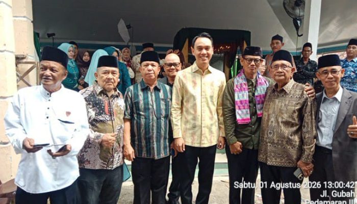 Bupati OKI Muchendi dan Ketua umum yang LAMD hadiri Resepsi Pernikahan Adat Pedalaman