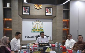 Pemegang Saham Pengendali pimpin RUPSLB Bank Aceh* 