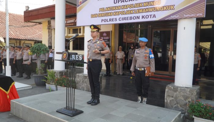 Sertijab Kapolsek Lemahwungkuk dan Pelantikan Kapolsek Mundu Polres Cirebon Kota