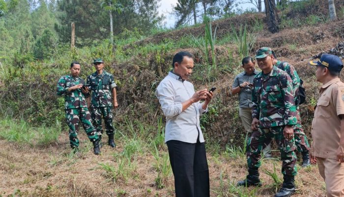 Jembatan Penghubung Dua Kecamatan Disurvei: Dandim Tulungagung dan Unsur Terkait Turun Langsung ke Lokasi