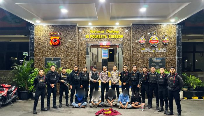 Raimas Macan Kumbang 852 Polresta Cirebon Gagalkan Tawuran di Winong, Lima Pelajar Diamankan
