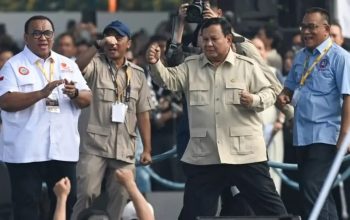 kabinet prabowo makin gemuk, tere liye sindir: hobinya melantik pejabat 4 IMG 20261004 WA0066