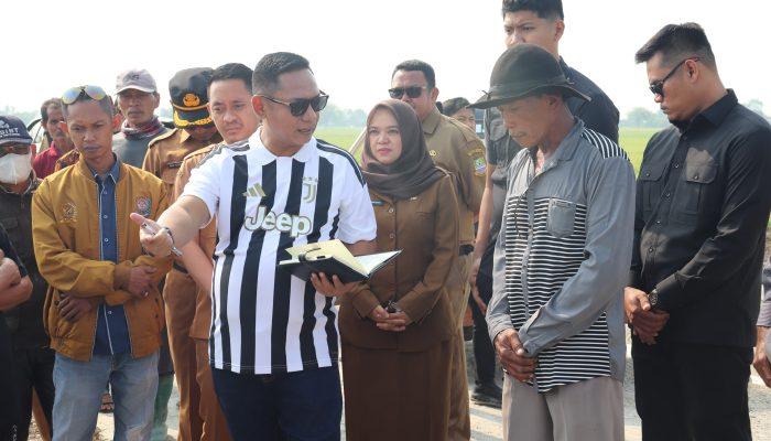 Komitmen Plt Bupati Bekasi Saat Tinjau Irigasi Mampet di Sukakarya, Penggusuran Harus Manusiawi