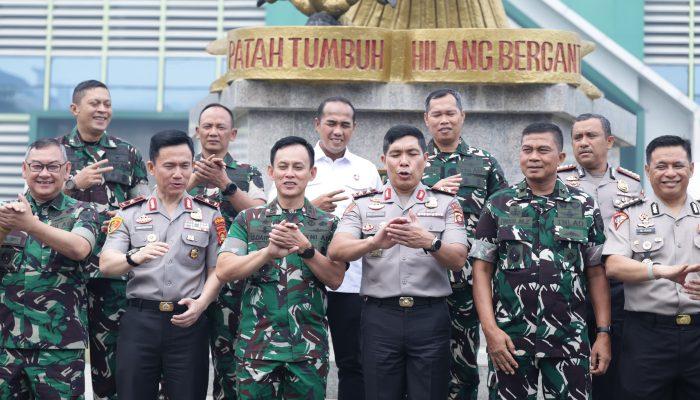 Sinergi TNI-Polri Jadi Fondasi Kamtibmas Kondusif, Kapolda Sumsel Lakukan Lawatan ke Kodam II/Sriwijaya