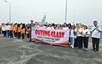 Tumbuhkan Jiwa Bahari di Atas Geladak Kapal Perang : Ratusan Pelajar Kobarkan Semangat Cinta Laut di Kodaeral I