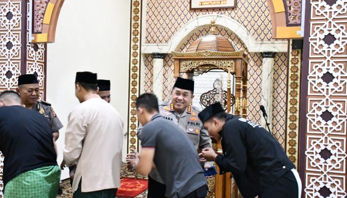 Lewat Sholat Jumat Keliling, Kapolresta Cirebon Rajut Kedekatan dengan Ulama dan Masyarakat