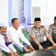 Pererat Silaturahmi dan Jaga Kamtibmas, Kapolresta Cirebon dan 27 Kapolsek Jajaran Gelar Shalat Subuh Keliling