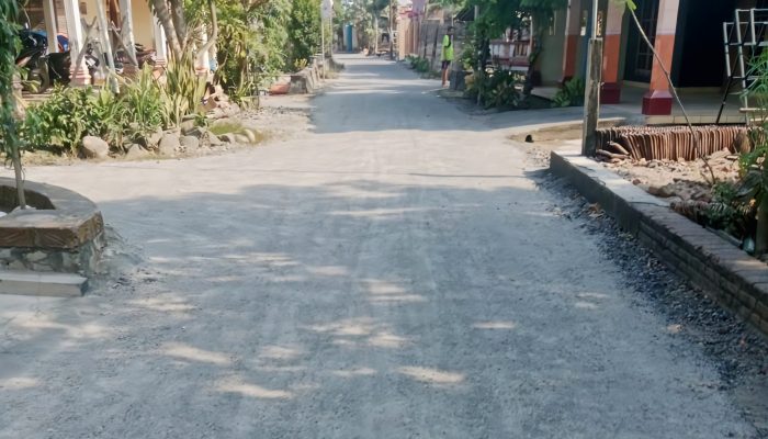 Proyek Aspal Desa Gombang Dipersoalkan Warga, Tim Kontrol Sosial Akan Lapor ke Dinas PU