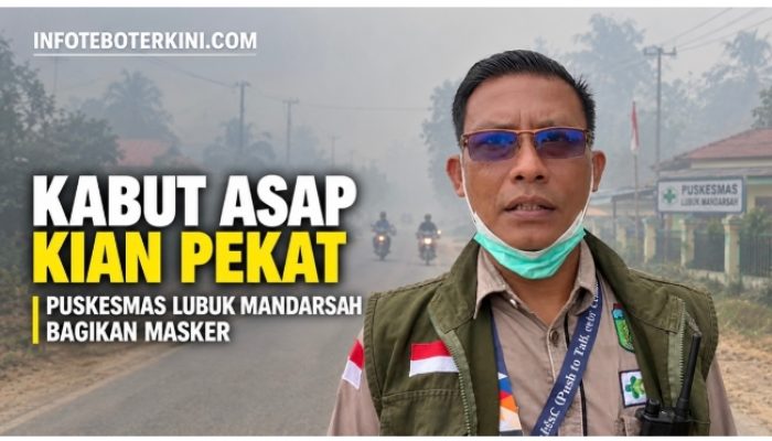 Kabut Asap Kian Pekat, Puskesmas Lubuk Mandarsah Bagikan Masker kepada Pengendara